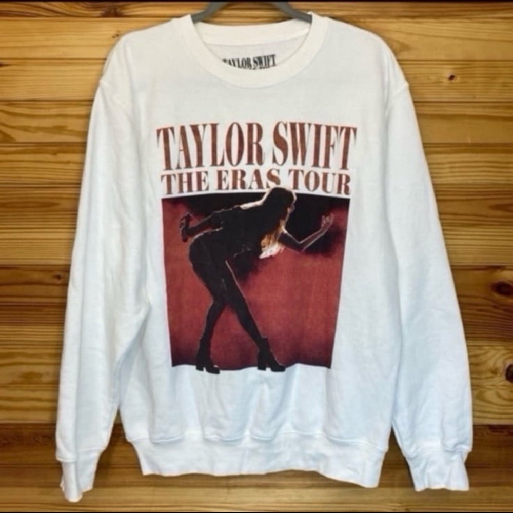 Taylor Swift the eras tour crewneck sweatshirt Medium